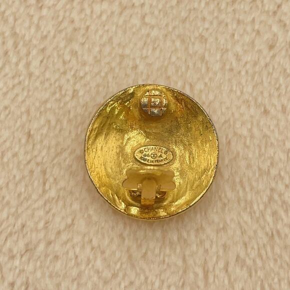 Authentic Chanel Coco Marks 96A GP earrings 22.72g W/Box - Picture 6 of 12